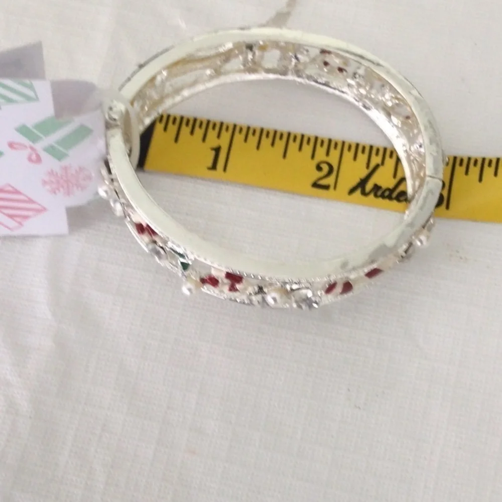 Christmas Holiday Bracelet and Pierced Earrings